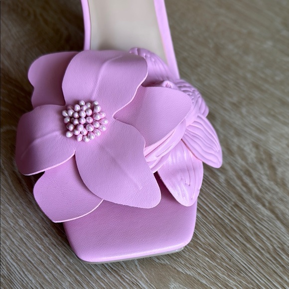 a new day Pink Sandals with Floral Embellishment - Picture 4 of 4